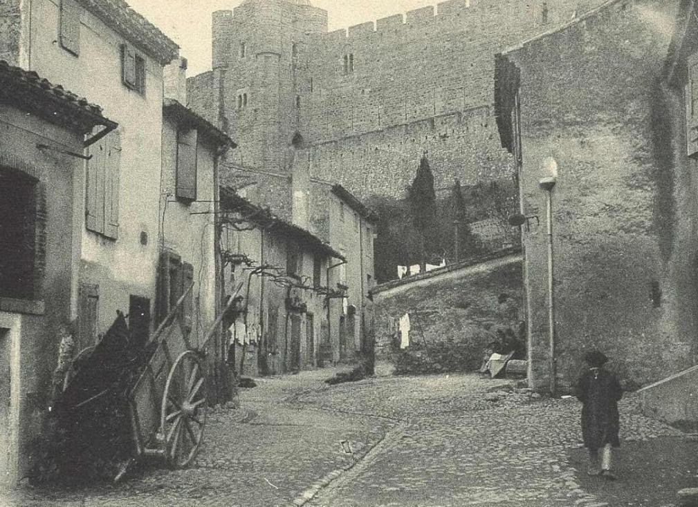 Maison Des Remparts Nichee Sous La Cite Carcassonne Exterior foto